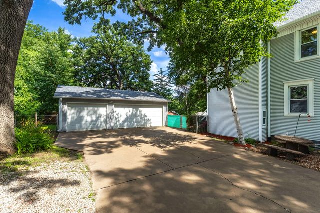 2031 Eastern Avenue, Davenport, IA 50803