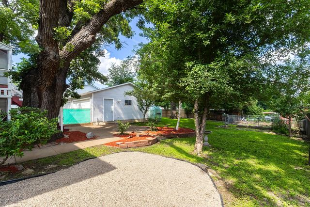 2031 Eastern Avenue, Davenport, IA 50803