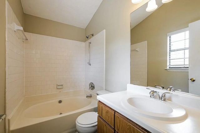5255 Sugar Crest Drive, Buford, GA 30518