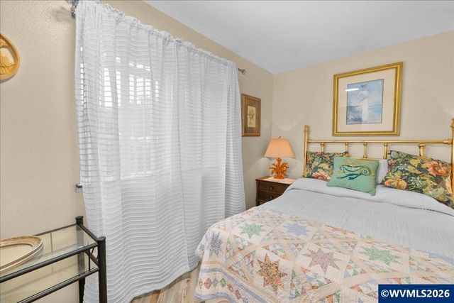 1940 Highway 101, Rockaway Beach, OR 97136