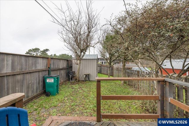 1940 Highway 101, Rockaway Beach, OR 97136