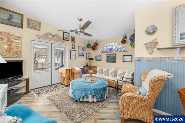 1940 Highway 101, Rockaway Beach, OR 97136