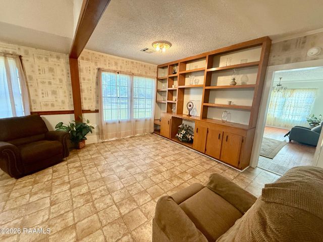 9217 Harold Landry Road, New Iberia, LA 70563