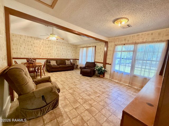 9217 Harold Landry Road, New Iberia, LA 70563