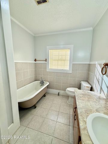 9217 Harold Landry Road, New Iberia, LA 70563