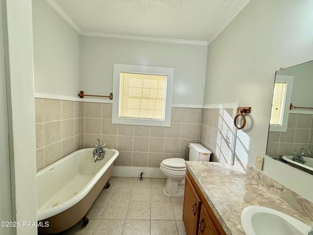 9217 Harold Landry Road, New Iberia, LA 70563