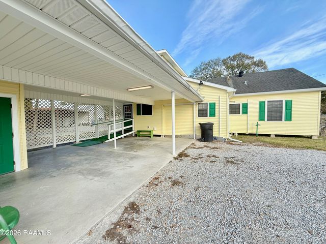 9217 Harold Landry Road, New Iberia, LA 70563
