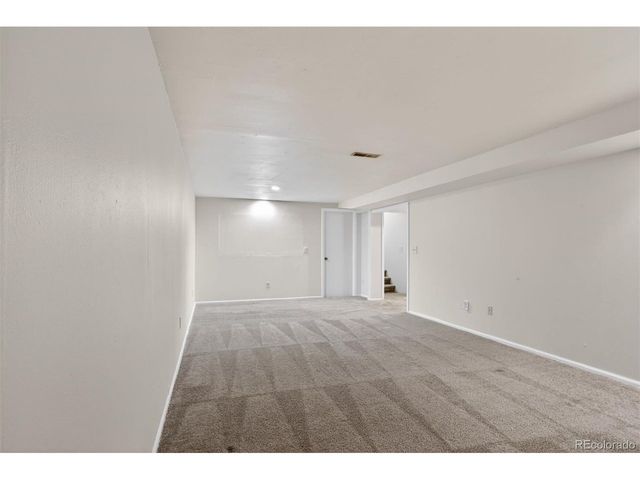 906 Harrison Dr, Lafayette, CO 80026