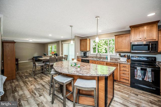 7324 RED FEATHER LN, Spotsylvania, VA 22551