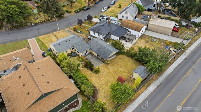 16 Oak Park Drive SW, Lakewood, WA 98499