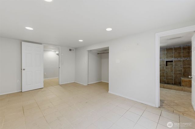 16 Oak Park Drive SW, Lakewood, WA 98499