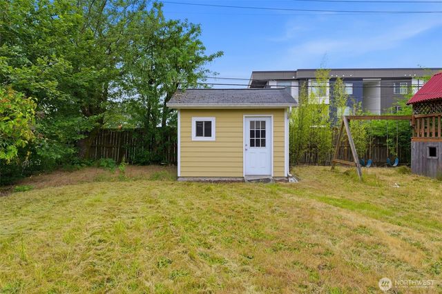 16 Oak Park Drive SW, Lakewood, WA 98499