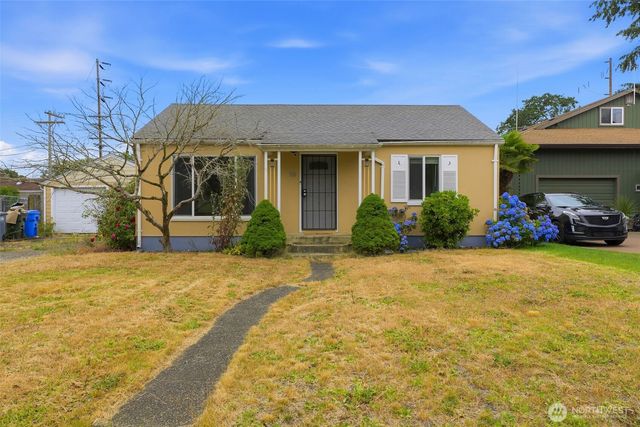 16 Oak Park Drive SW, Lakewood, WA 98499