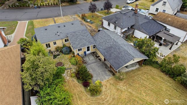 16 Oak Park Drive SW, Lakewood, WA 98499