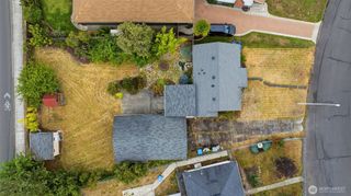 16 Oak Park Drive SW, Lakewood, WA 98499