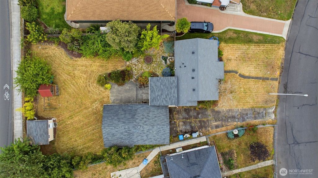 16 Oak Park Drive SW, Lakewood, WA 98499