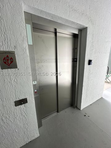 3422 NW 5th Ave 404, Miami, FL 33127