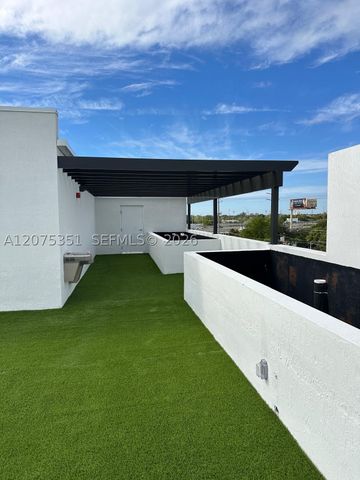 3422 NW 5th Ave 404, Miami, FL 33127