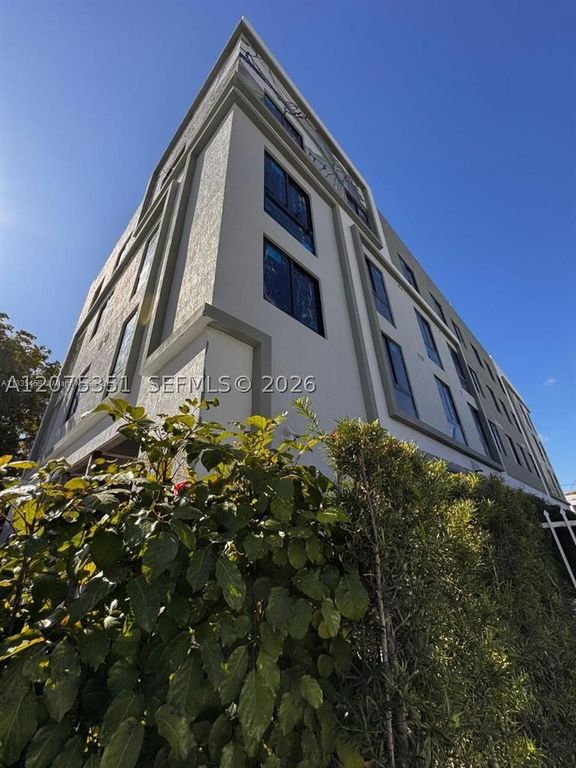 3422 NW 5th Ave 404, Miami, FL 33127