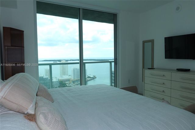 500 Brickell Ave 3902, Miami, FL 33131