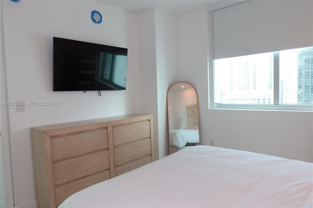 500 Brickell Ave 3902, Miami, FL 33131