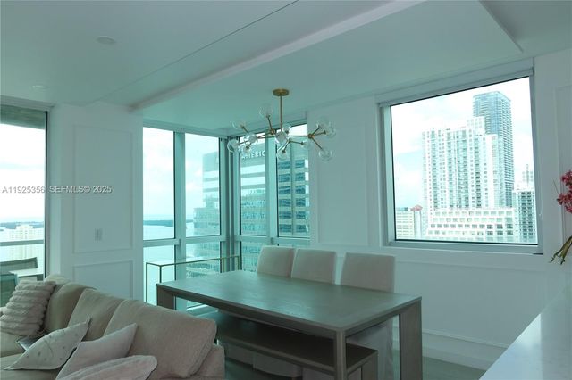 500 Brickell Ave 3902, Miami, FL 33131