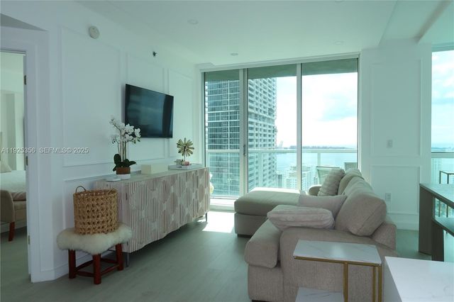 500 Brickell Ave 3902, Miami, FL 33131