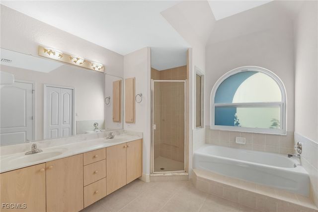 1631 SE 2nd ST, Cape Coral, FL 33990