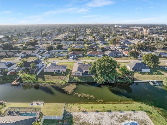 1631 SE 2nd ST, Cape Coral, FL 33990