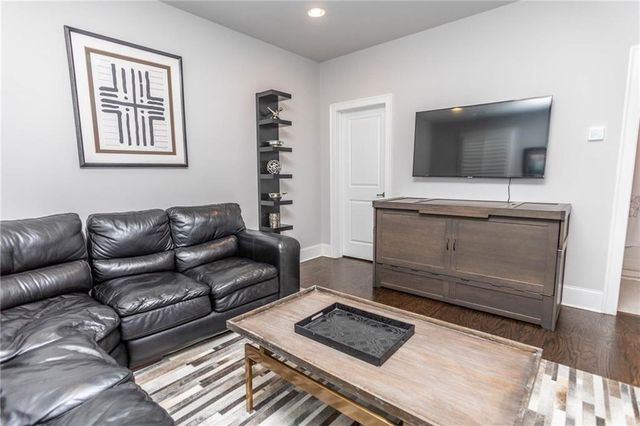 130 Clover Court, Roswell, GA 30075