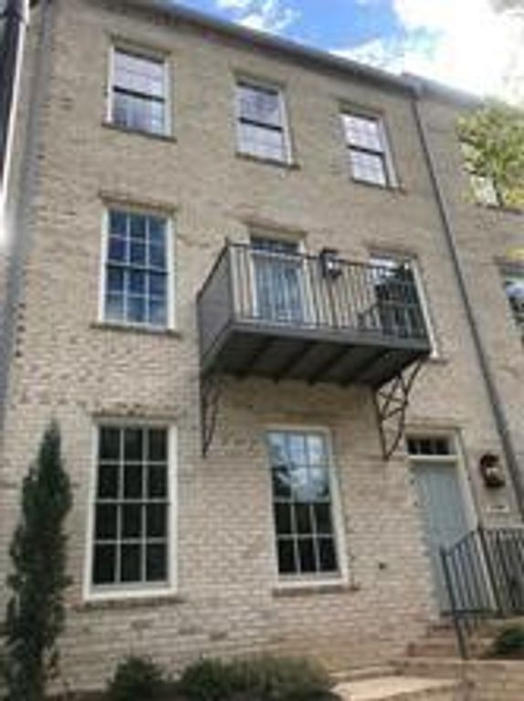 130 Clover Court, Roswell, GA 30075