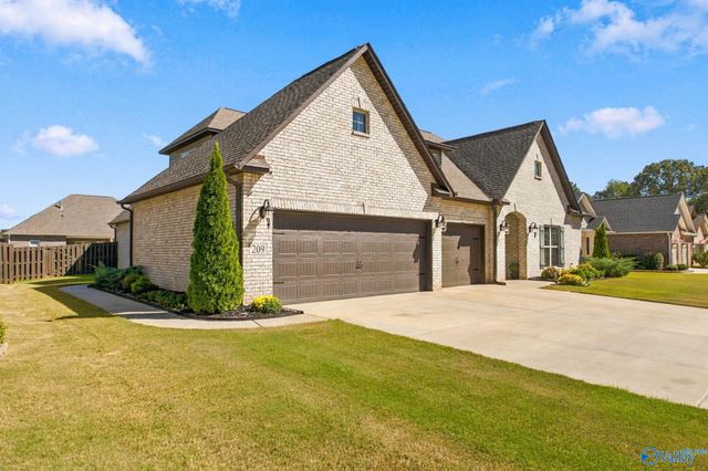 209 Somerdale Lane, Huntsville, AL 35811