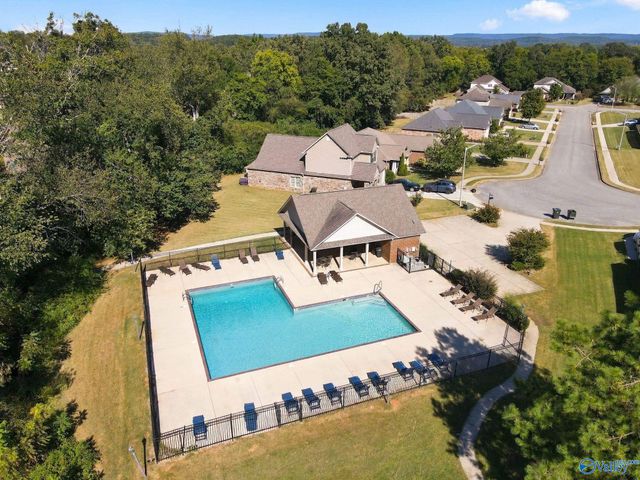 209 Somerdale Lane, Huntsville, AL 35811