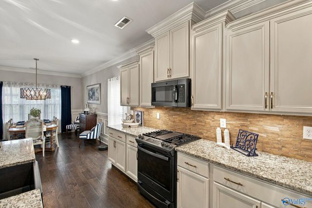 209 Somerdale Lane, Huntsville, AL 35811