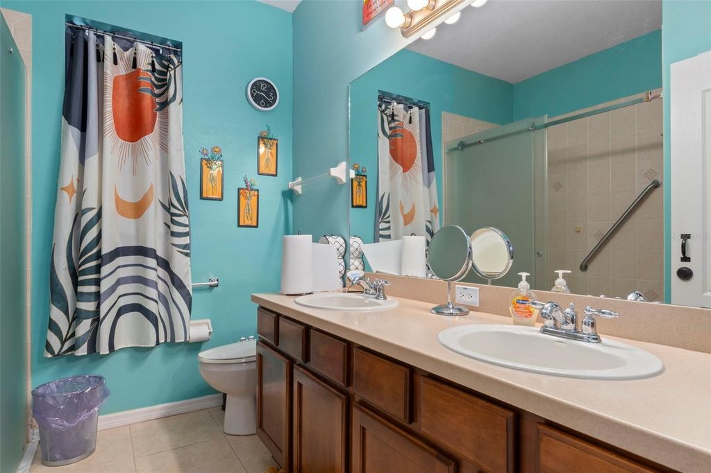 Image 19 of property listing at 8398 INDIAN LAUREL LANE, Brooksville, FL 34613