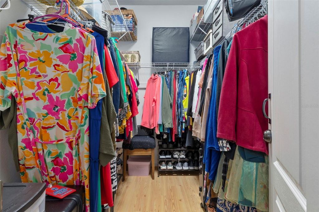 Image 21 of property listing at 8398 INDIAN LAUREL LANE, Brooksville, FL 34613