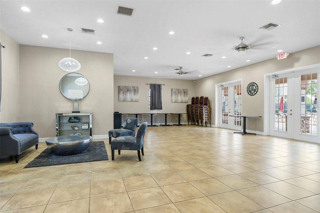 Image 34 of property listing at 8398 INDIAN LAUREL LANE, Brooksville, FL 34613