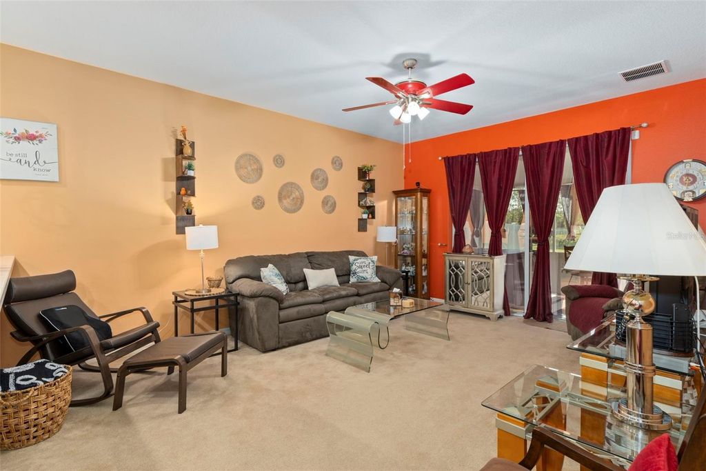 Image 7 of property listing at 8398 INDIAN LAUREL LANE, Brooksville, FL 34613