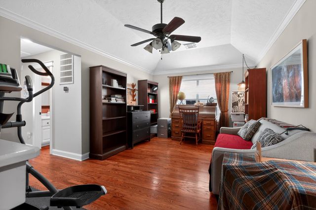 2636 Couch Street, Houston, TX 77008