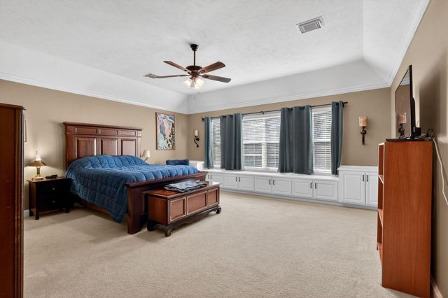 2636 Couch Street, Houston, TX 77008