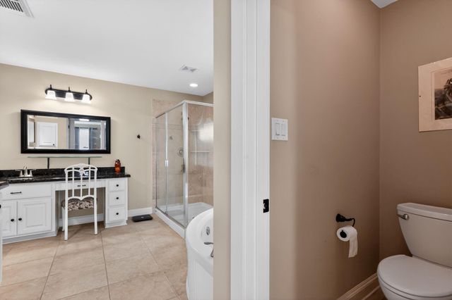 2636 Couch Street, Houston, TX 77008