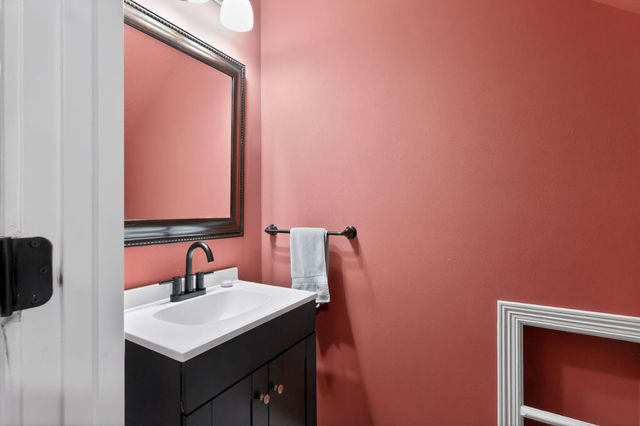 2636 Couch Street, Houston, TX 77008