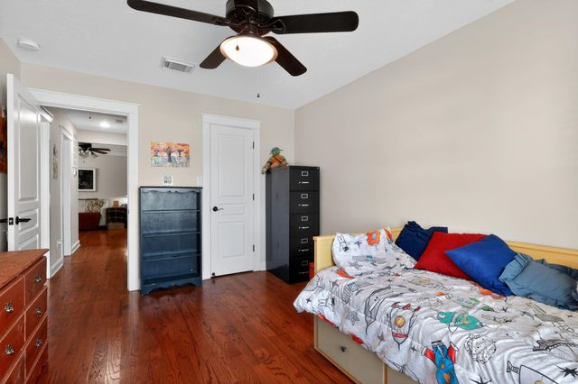 2636 Couch Street, Houston, TX 77008