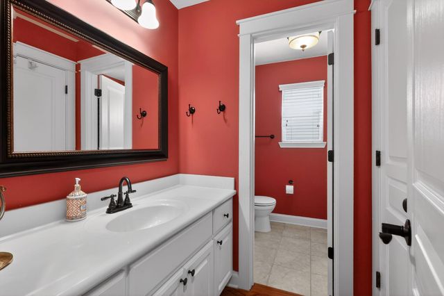 2636 Couch Street, Houston, TX 77008