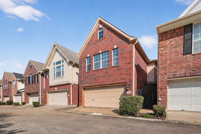 2636 Couch Street, Houston, TX 77008