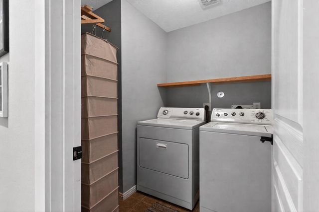 2636 Couch Street, Houston, TX 77008