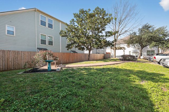 2636 Couch Street, Houston, TX 77008