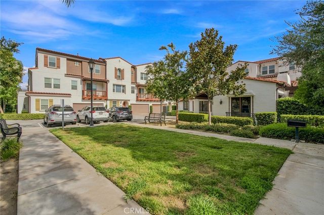438 W Duarte, Monrovia, CA 91016
