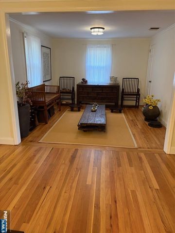 157 Queen Street, Bergenfield, NJ 07621