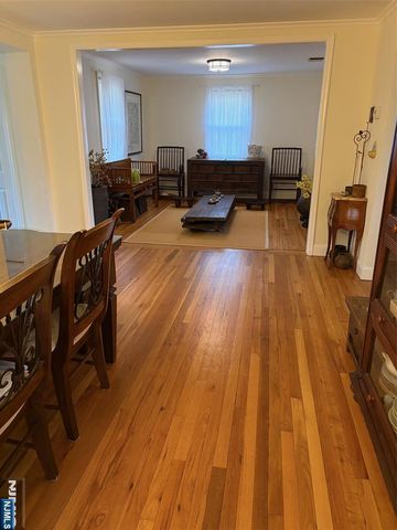 157 Queen Street, Bergenfield, NJ 07621